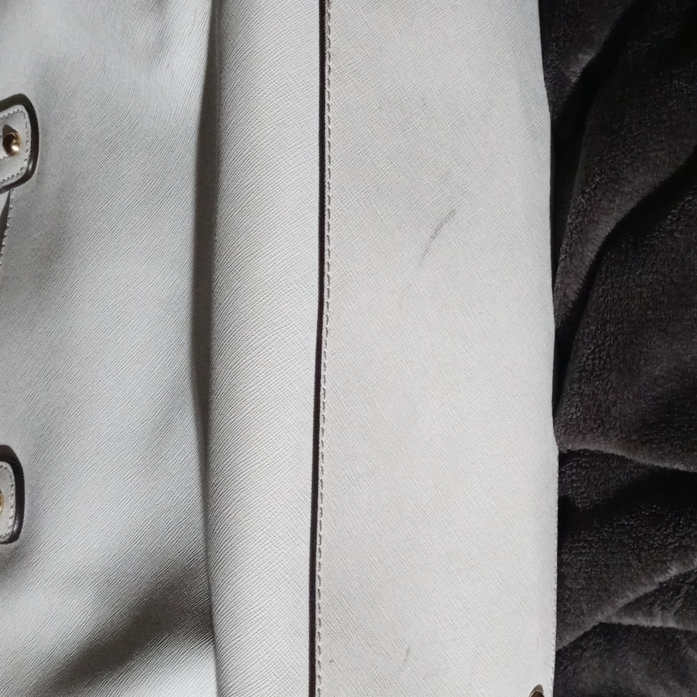 MK purse - Picture 2 of 4